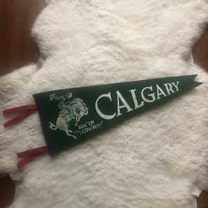 Calgary Pennant Vintage